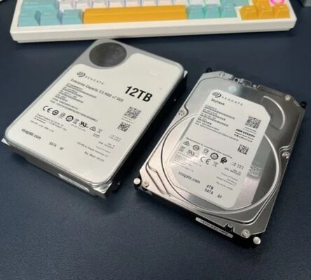 시게이트 ST12000NM000J 12TB 노트북 HDD 7200 RPM 256MB 캐시 SATA III CMR 2.5" 내부 하드 드라이브