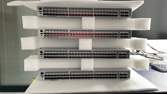 델 커넥트릭스 DS6620B 광섬유는 24개 공항 32Gb/S 기업 네트워크 스위치를 바꿉니다