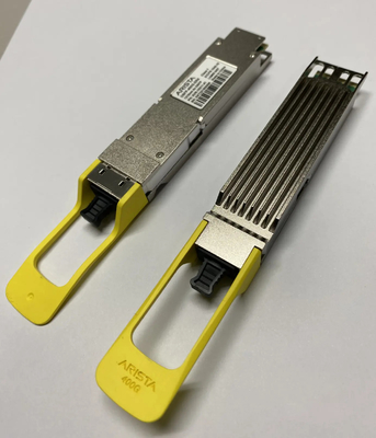 아리스타 QDD-400G-VSR4 400GBASE-VSR4 광섬유 장비 CPO 기술로 최대 50m의 플러그이블 광 수신기