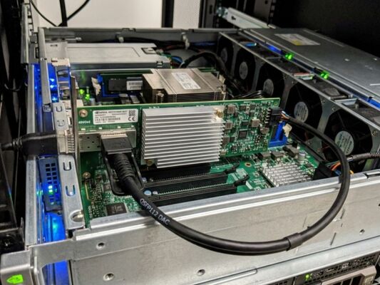 대규모 데이터 분석 및 기계 학습 작업을 지원하기 위해 Nvidia MCX75310AAS-NEAT을 통해 혁신적인 AI 기능을 탐구합니다.