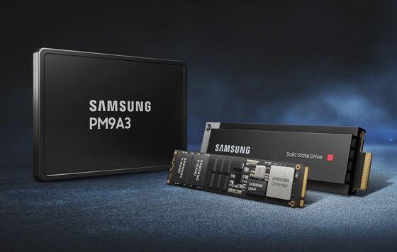 삼성 MZQL27T6HBLA-00A07 PM9A3 7.68TB U.2 NVMe SSD PCIe4.0 x4 2.5" 엔터프라이즈 데이터센터 솔리드 스테이트 드라이브