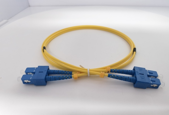 LC UPC 두 부분으로 된 섬유 패치 케이블 OS2 단일모드 PVC 3.0 밀리미터 1m에 대한 LC UPC